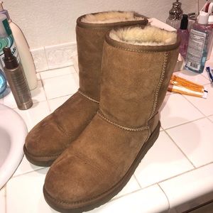 UGG BOOTS